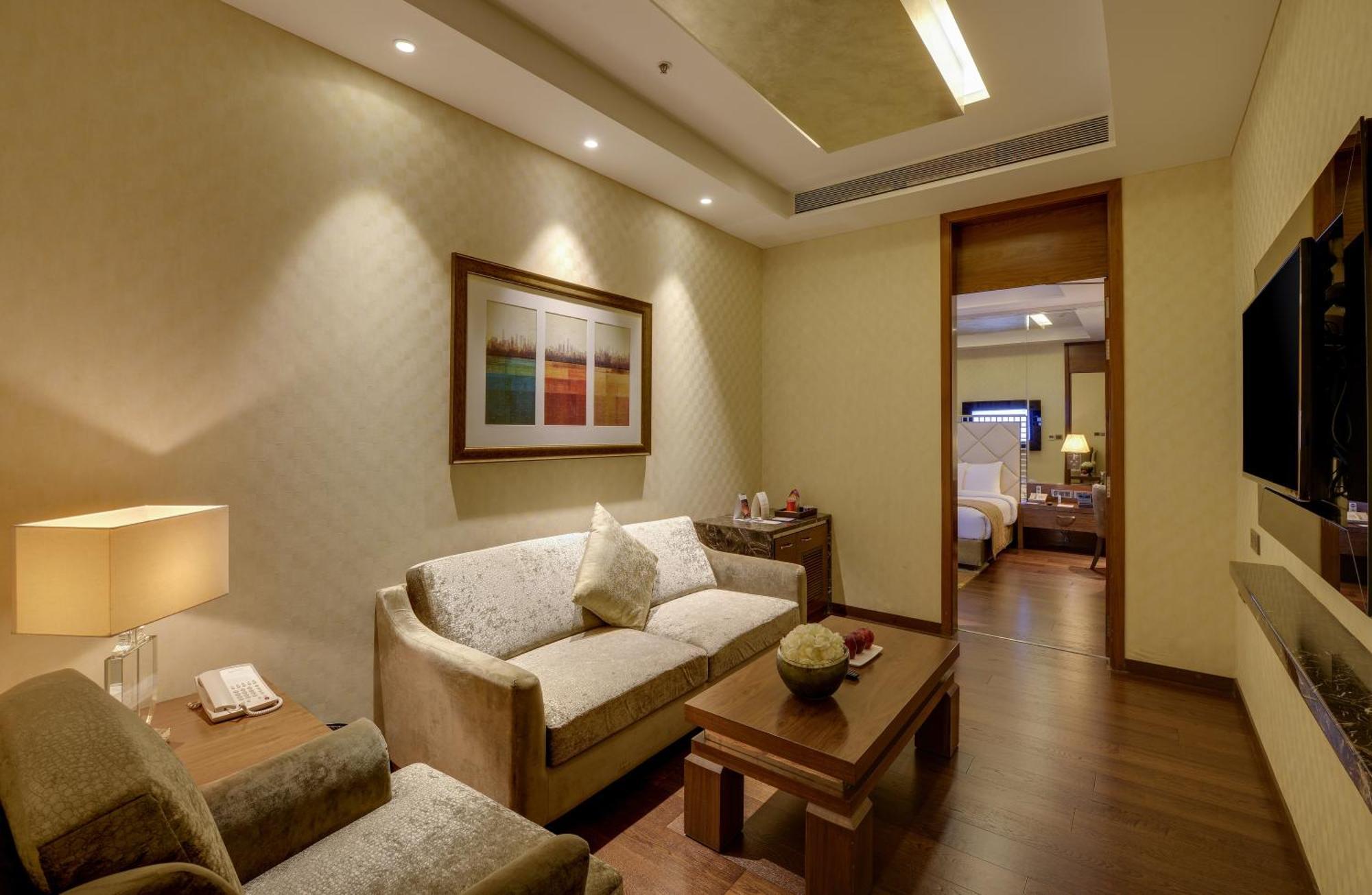 Niranta Transit Hotel Mumbai Airport - At Arrivals Экстерьер фото