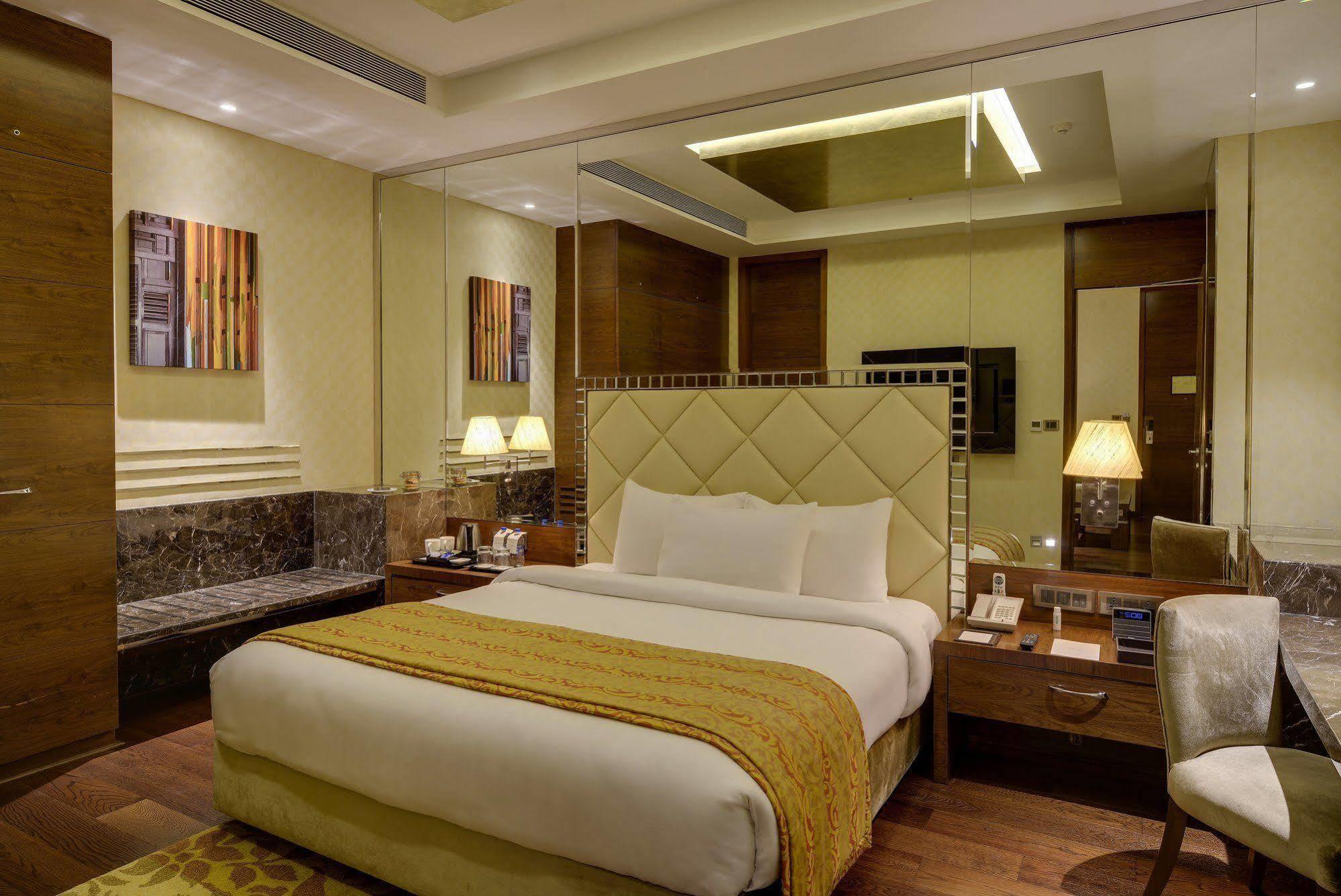 Niranta Transit Hotel Mumbai Airport - At Arrivals Экстерьер фото