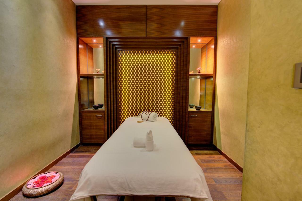 Niranta Transit Hotel Mumbai Airport - At Arrivals Экстерьер фото