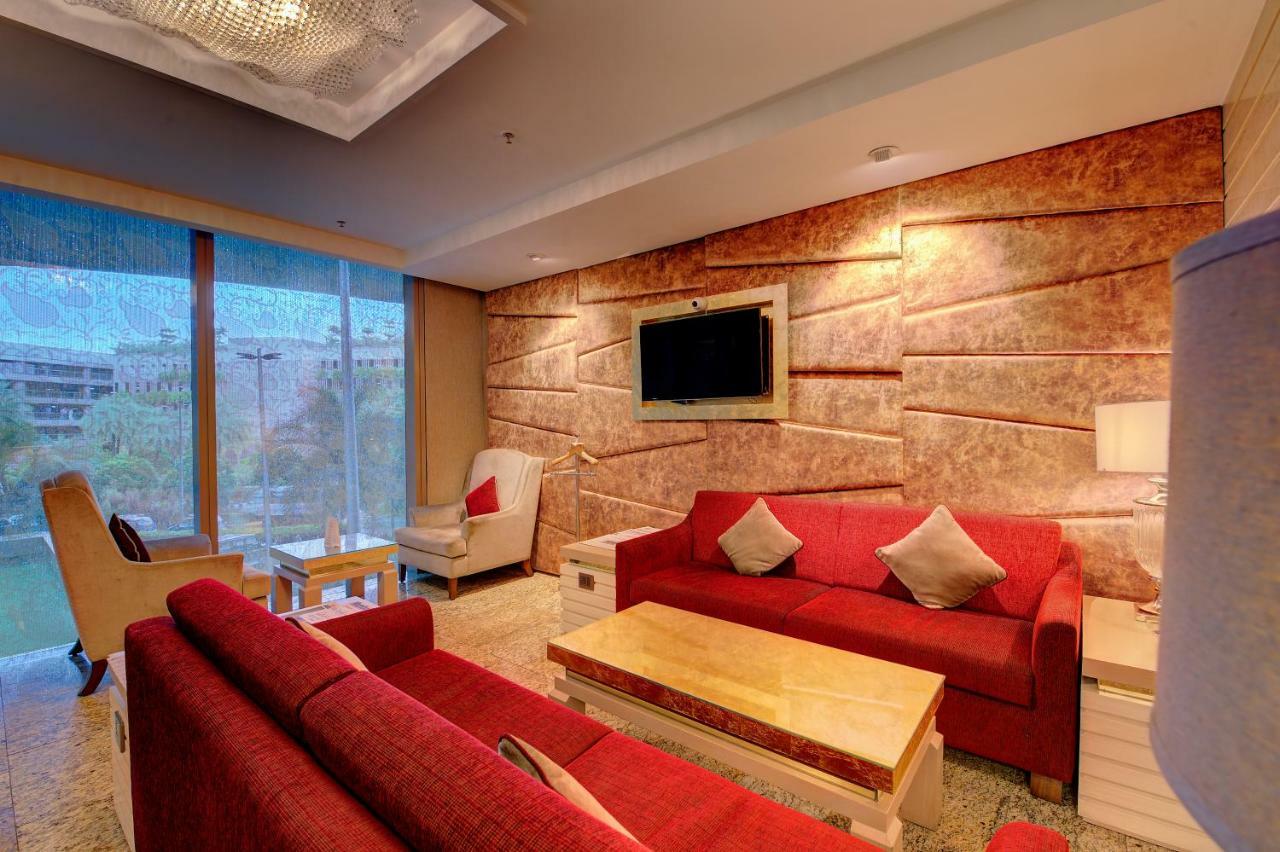 Niranta Transit Hotel Mumbai Airport - At Arrivals Экстерьер фото